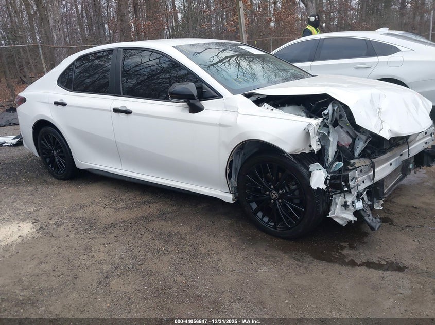 2022 Toyota Camry Se Nightshade Edition