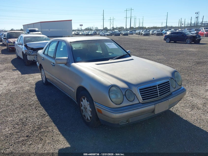 WDBJF65H3XA875712 1999 Mercedes-Benz E 320 auction photo 1