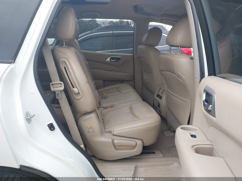 2015 Nissan Pathfinder Platinum VIN: 5N1AR2MM0FC615475 Lot: 44056921