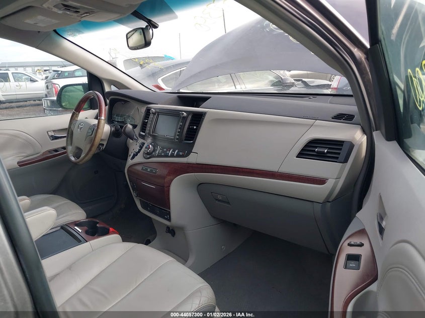 2011 Toyota Sienna Limited