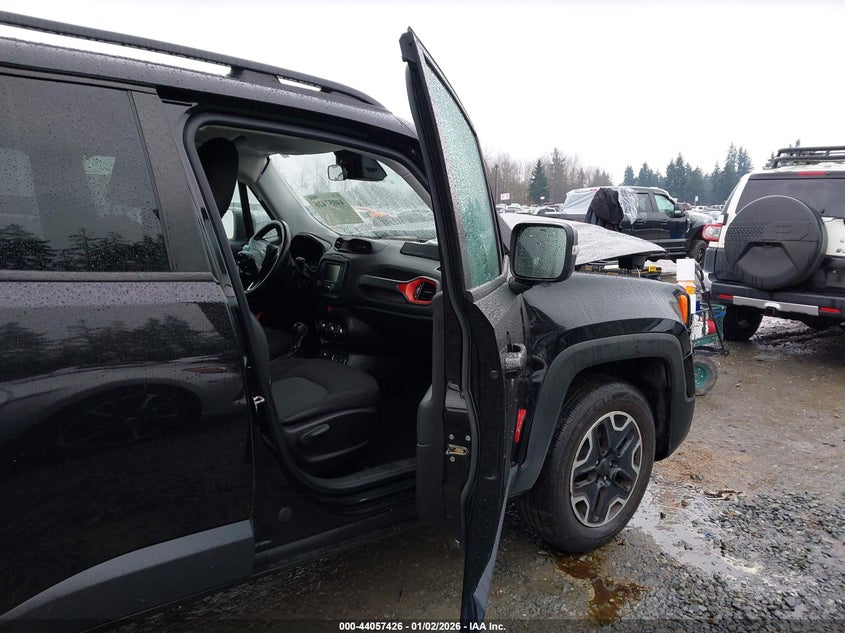 2017 Jeep Renegade Trailhawk 4X4
