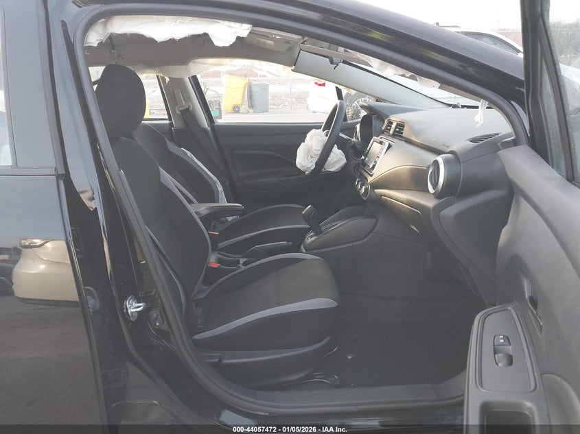 2025 Nissan Versa 1.6 S