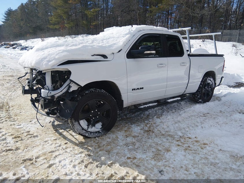 Vin: 1c6srfbt2nn351552, lot: 44553311, ram 1500 big horn  4x4 6'4 box 20222