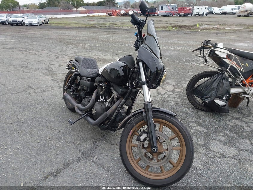 2016 Harley-Davidson FXDLS