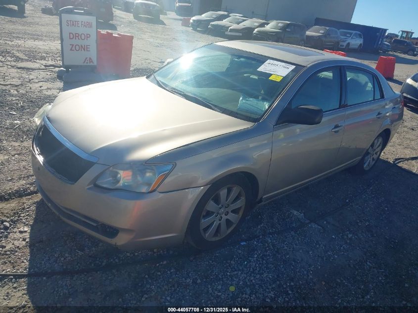 2005 Toyota Avalon Xls