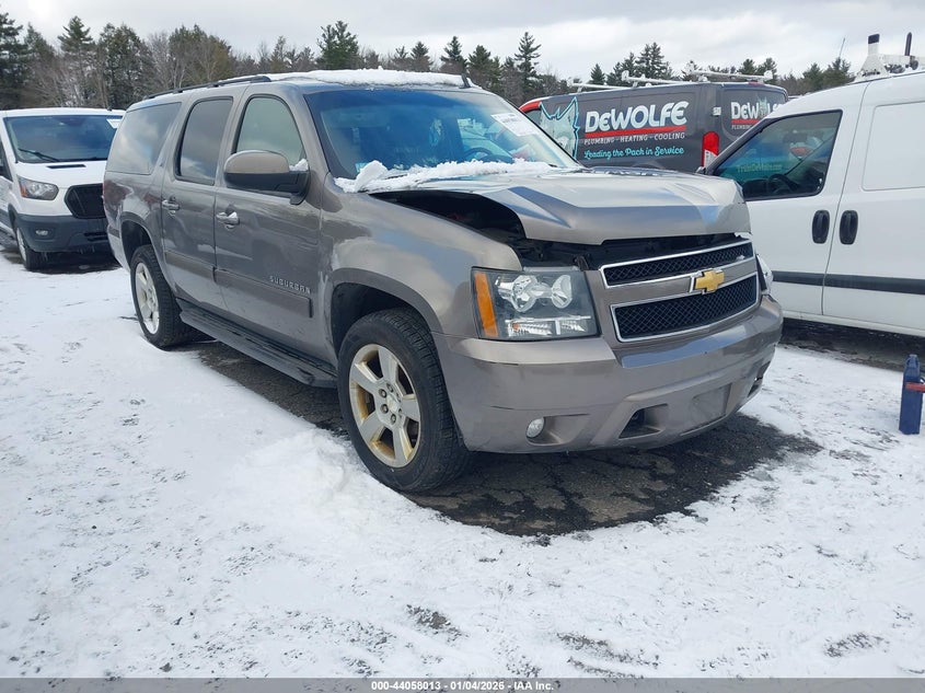 1GNSKJE74CR313588 2012 Chevrolet Suburban 1500 Lt auction photo 1