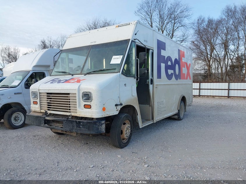 Ford F-59 Commercial Stripped - фото 2