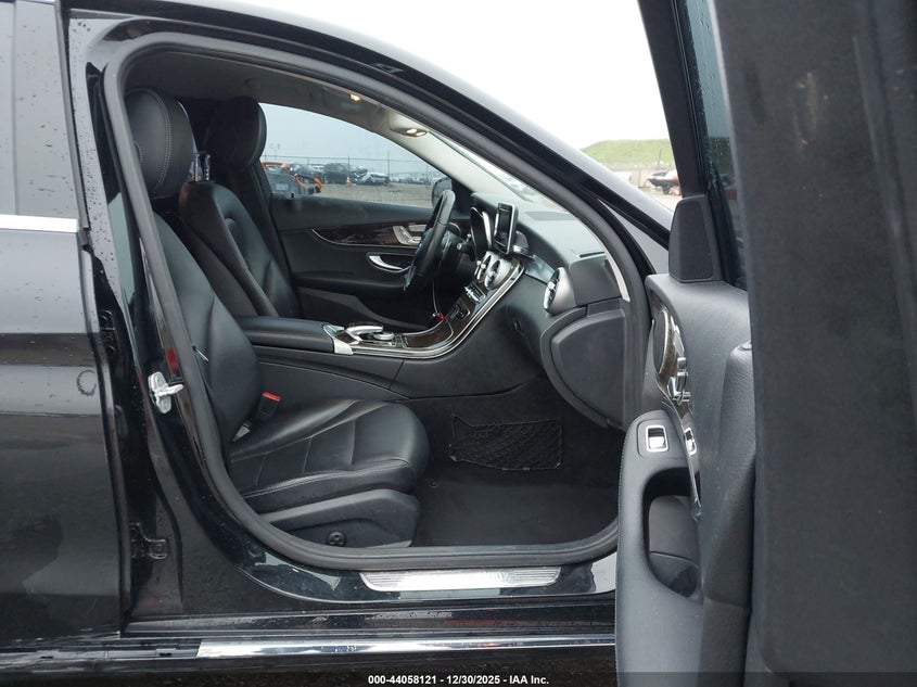 2015 Mercedes-Benz C 300