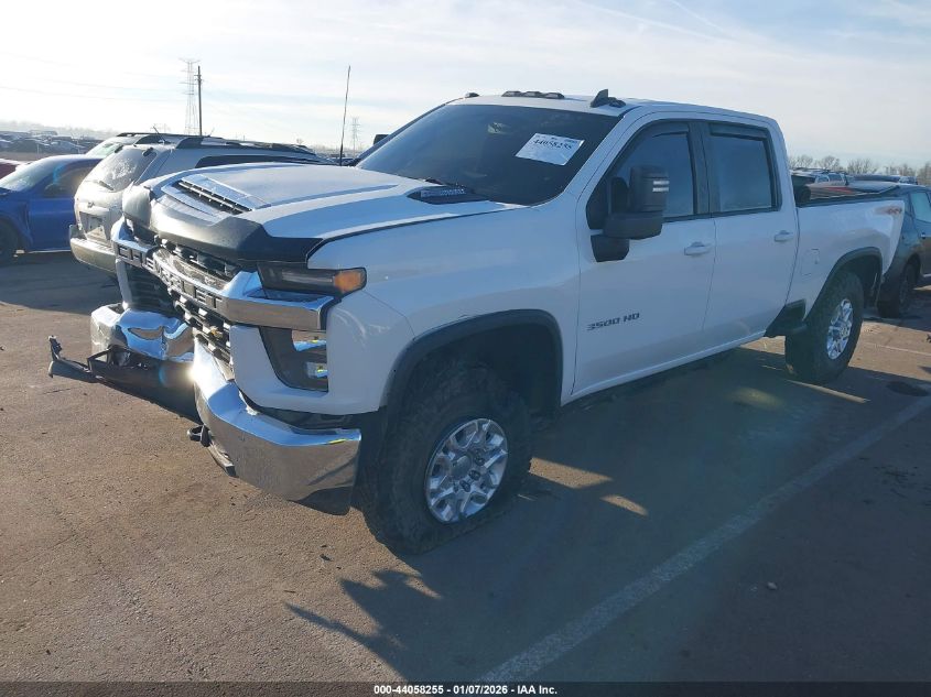 2022 Chevrolet Silverado 3500Hd 4Wd Standard Bed Lt