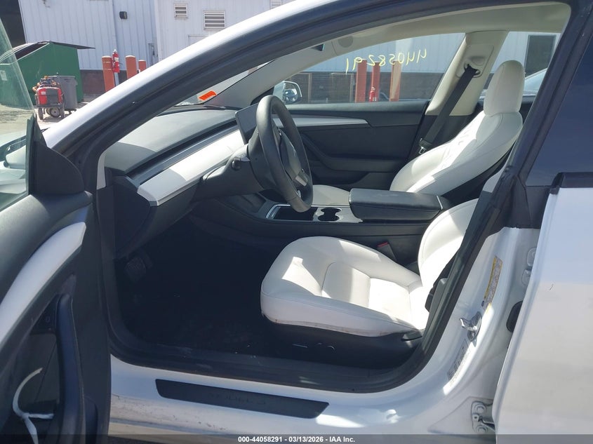 2023 Tesla Model 3 - вид 5
