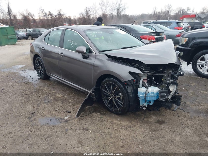 2022 Toyota Camry Se