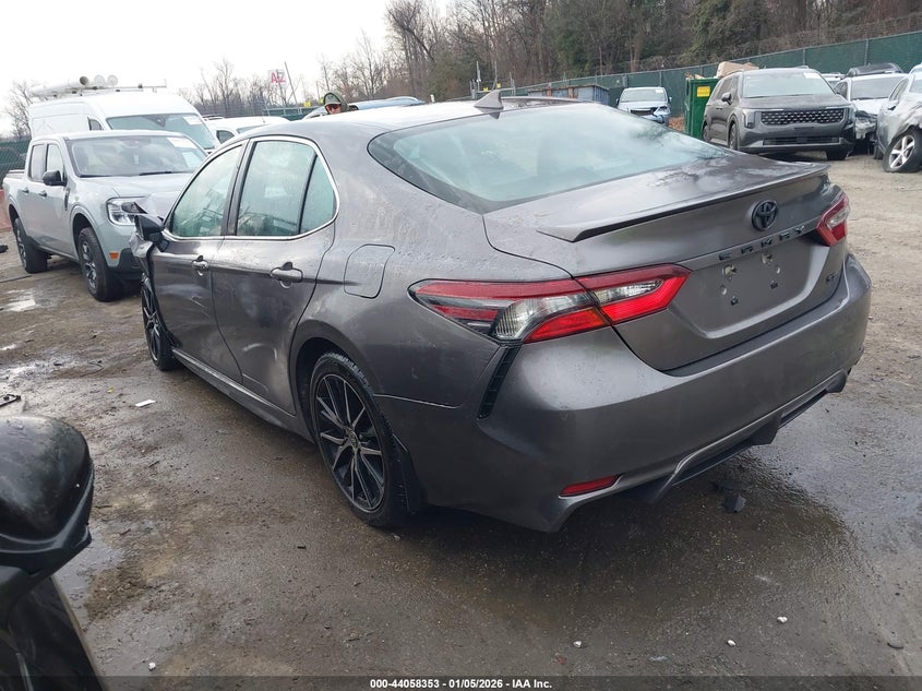 2022 Toyota Camry Se