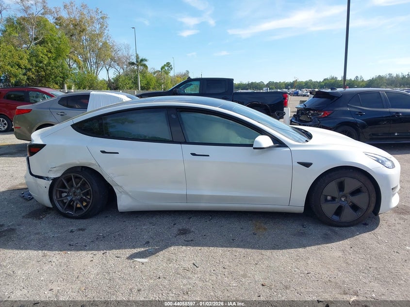 2022 Tesla Model 3 Rear-Wheel Drive VIN: 5YJ3E1EA6NF327291 Lot: 44058597