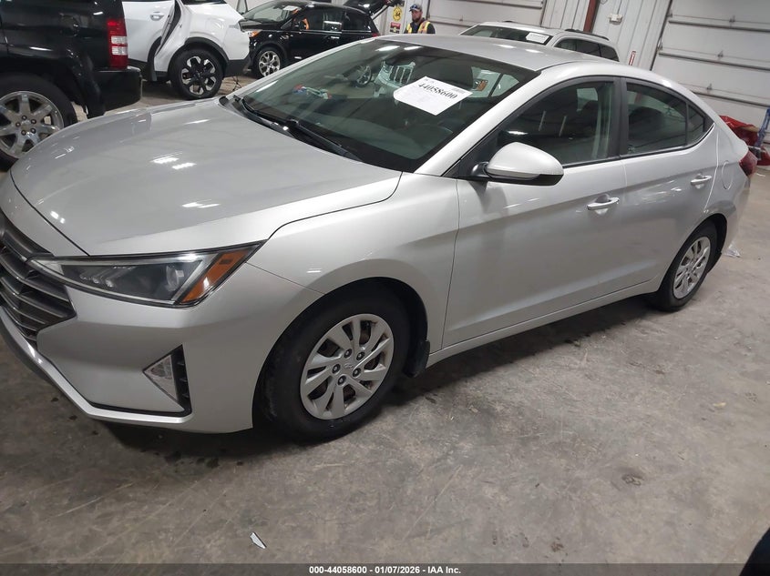 2020 Hyundai Elantra Se