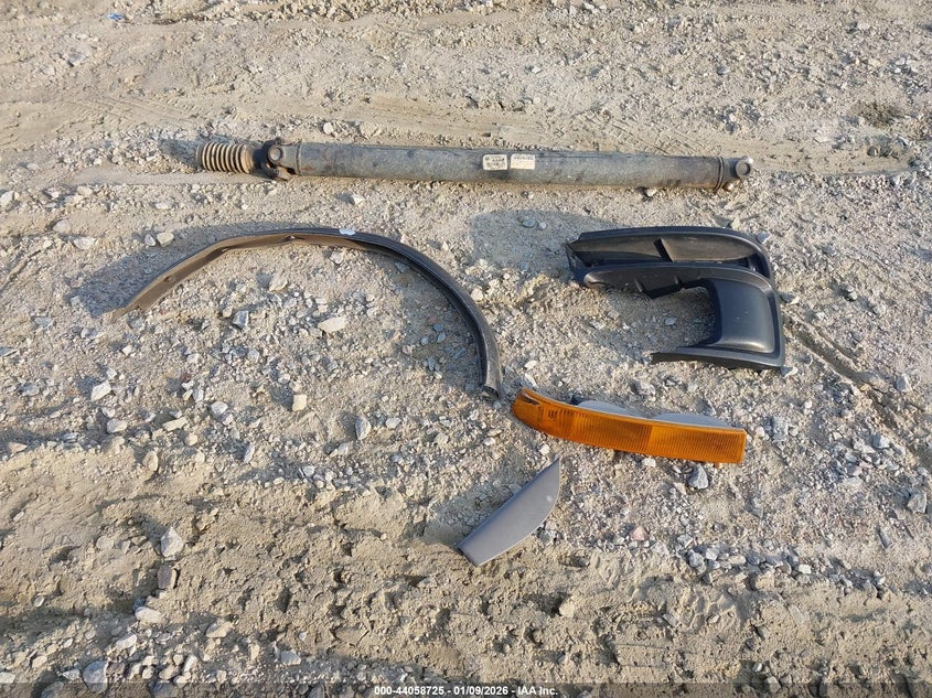 2017 GMC Savana Cutaway Work Van VIN: 1GD37TCG5H1127265 Lot: 44058725