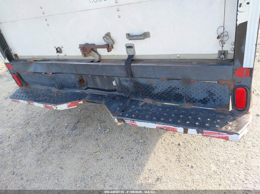 2017 GMC Savana Cutaway Work Van VIN: 1GD37TCG5H1127265 Lot: 44058725