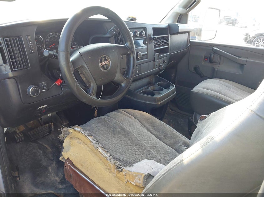 2017 GMC Savana Cutaway Work Van VIN: 1GD37TCG5H1127265 Lot: 44058725