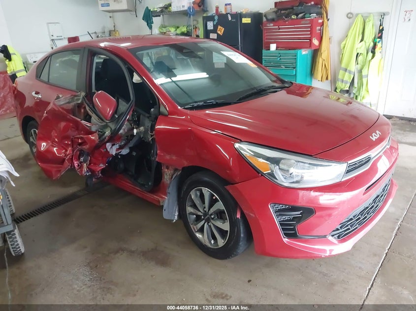 3KPA24AD1NE500318 2022 Kia Rio S auction photo 1