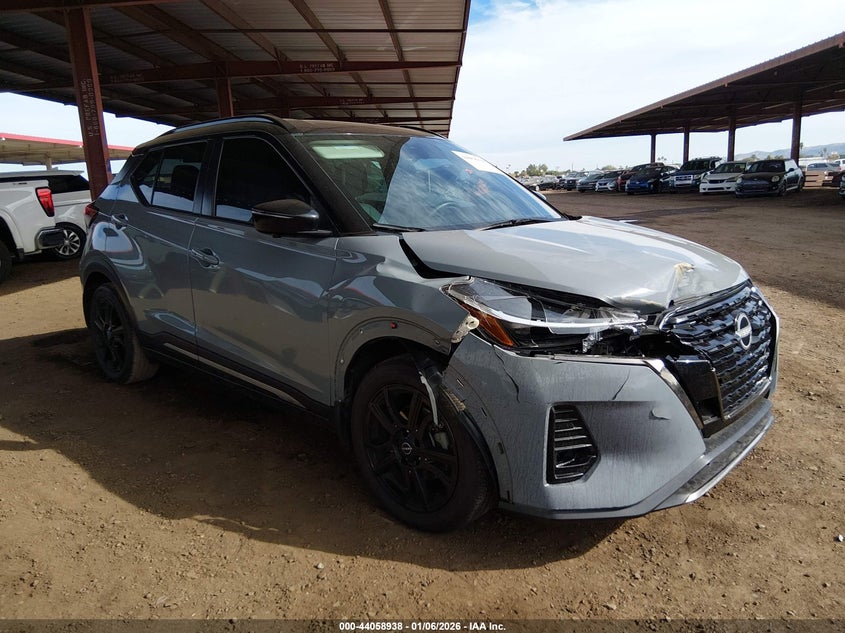 2023 Nissan Kicks Sr Xtronic Cvt