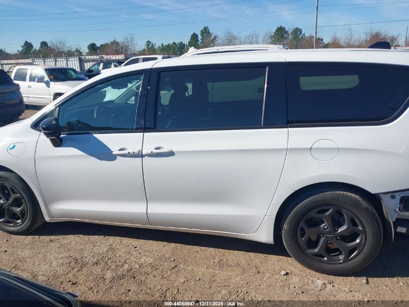 2024 Chrysler Pacifica - 2C4RC1S72RR153285