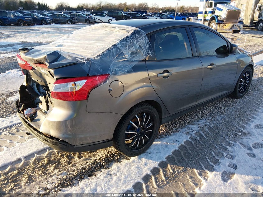 Vin: 1fahp3f24cl447948, lot: 44554897, ford focus se 20124