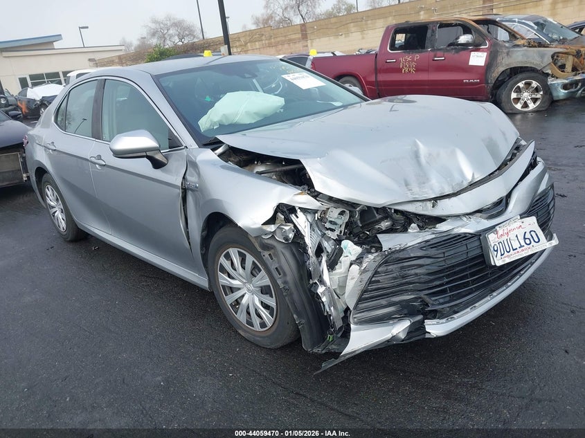 2020 Toyota Camry Le Hybrid