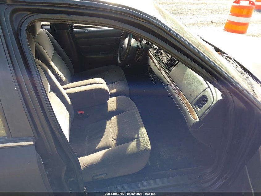 2008 Ford Crown Victoria Standard