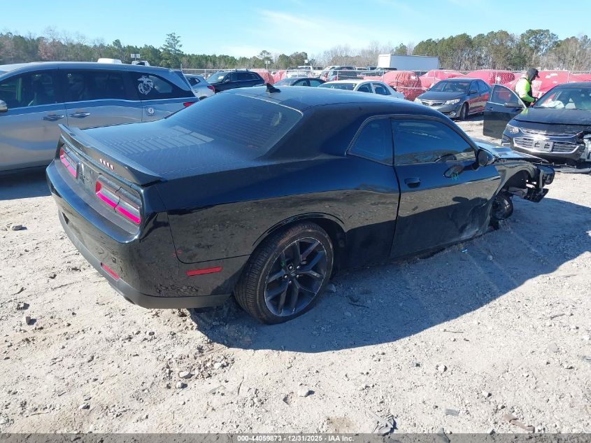 2022 Dodge Challenger Sxt