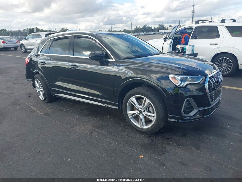 2022 Audi Q3 Premium Plus 45 Tfsi S Line Quattro Tiptronic