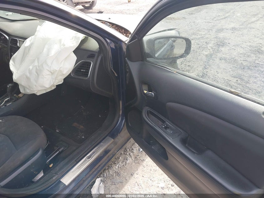 2013 Chrysler 200 Touring