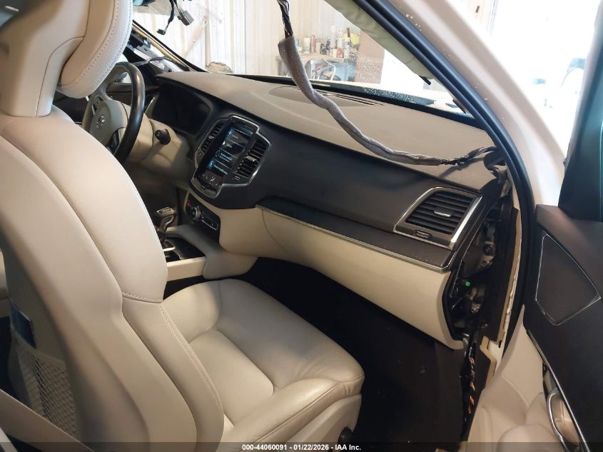 2020 Volvo Xc90 T5 Momentum 7 Passenger