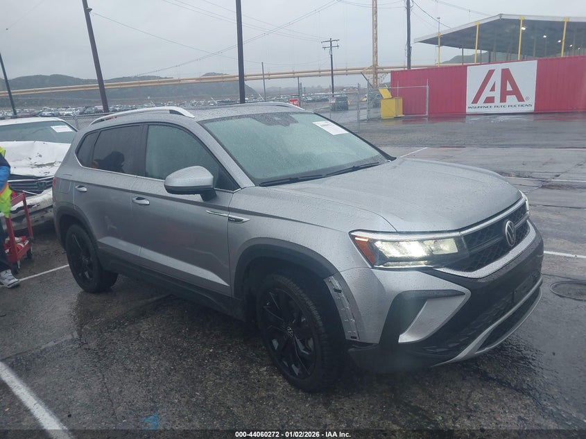 3VVLX7B20NM067526 2022 Volkswagen Taos 1.5T Se auction photo 1