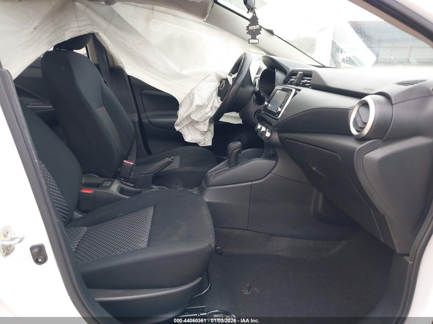 2024 Nissan Versa 1.6 S