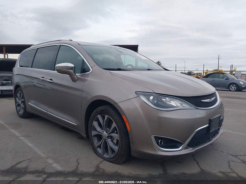2C4RC1GG7JR320978 2018 Chrysler Pacifica Limited auction photo 1
