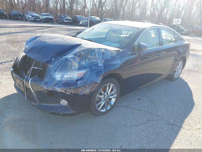 Vin: jthbk1gg4d2020448, lot: 44556413, lexus es 350 20132