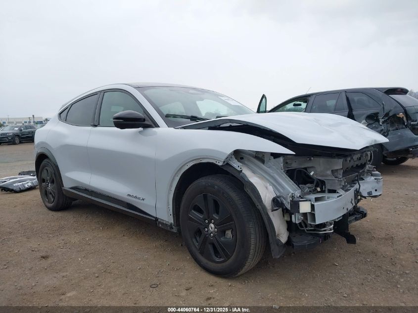 2022 Ford Mustang Mach-E