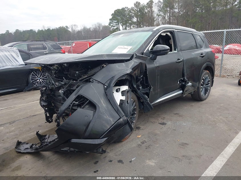 2024 Nissan Rogue Platinum Fwd