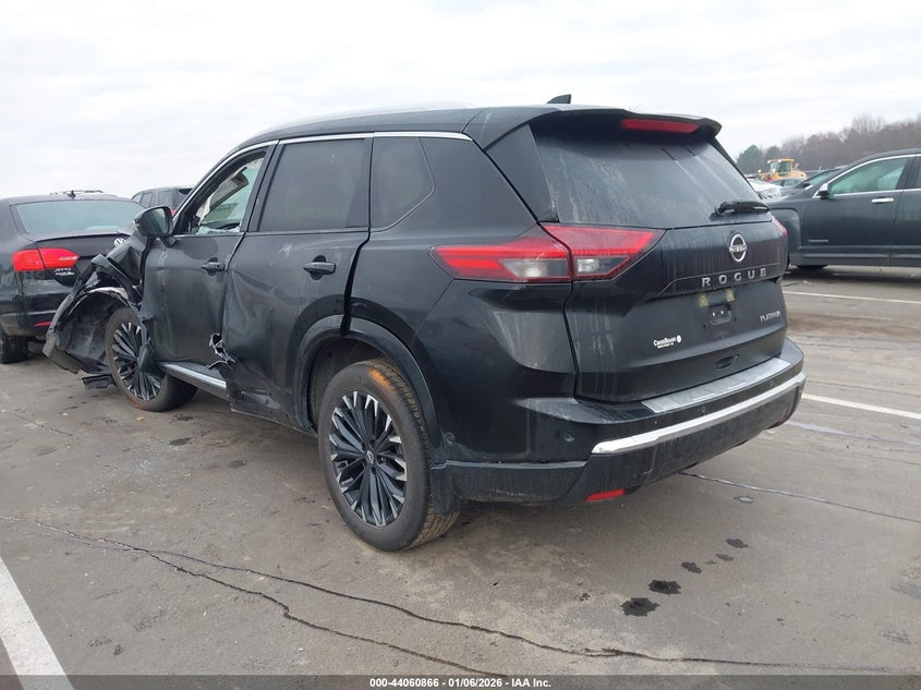 2024 Nissan Rogue Platinum Fwd