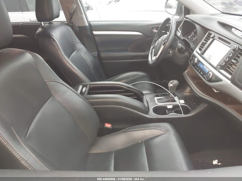 2019 Toyota Highlander Xle