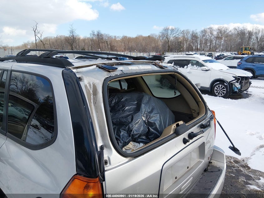 2005 GMC Envoy Sle VIN: 1GKDS13S052385705 Lot: 44060961