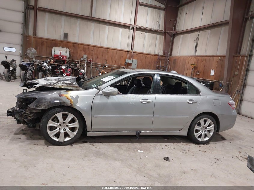 2010 Acura Rl 3.7 VIN: JH4KB2F65AC002741 Lot: 44060995
