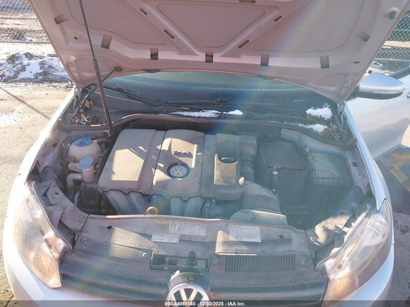 2013 Volkswagen Golf 2.5L 4-Door VIN: WVWDB7AJ4DW102531 Lot: 44061140