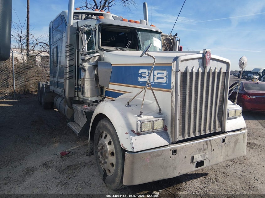 2007 Kenworth Construction W900