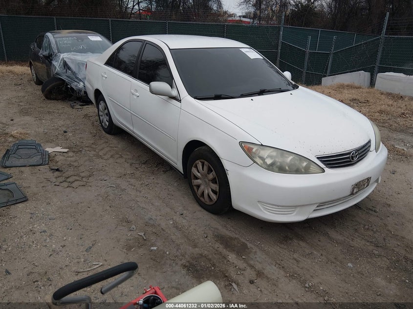 2005 Toyota Camry Le