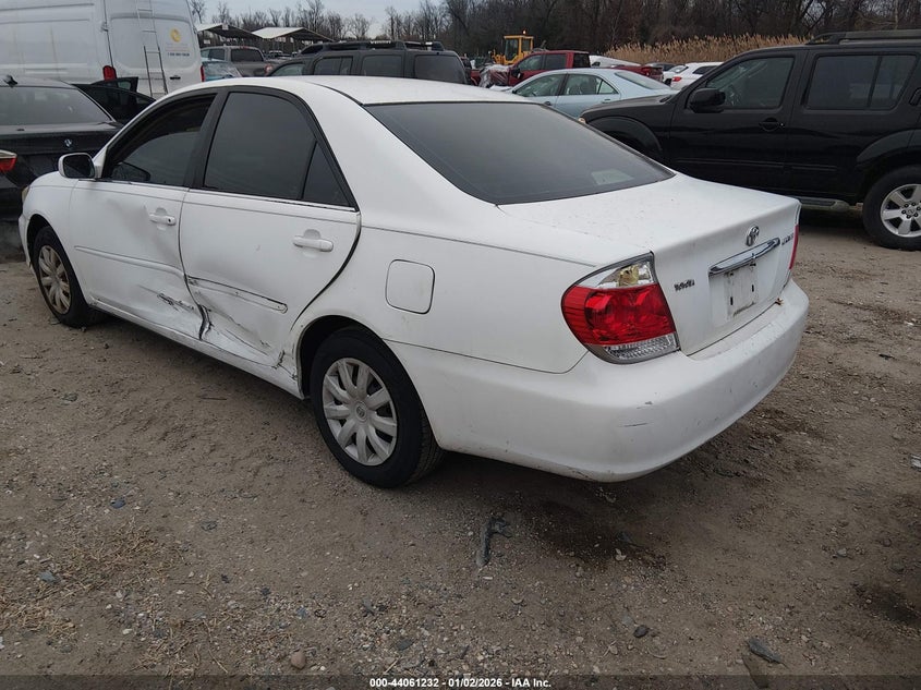 2005 Toyota Camry Le