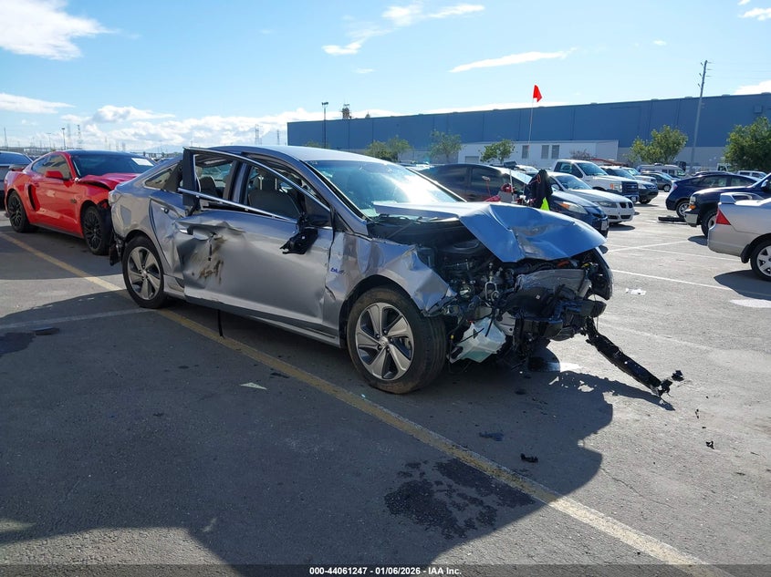 2016 HYUNDAI SONATA HYBRID LIMITED