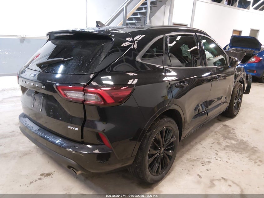 2023 Ford Escape St-Line Elite