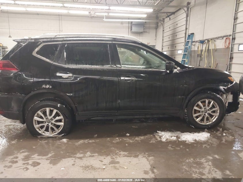 VIN 5N1AT2MV0JC810589 2018 NISSAN ROGUE SV