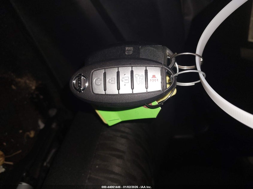 VIN 5N1AT2MV0JC810589 2018 NISSAN ROGUE SV