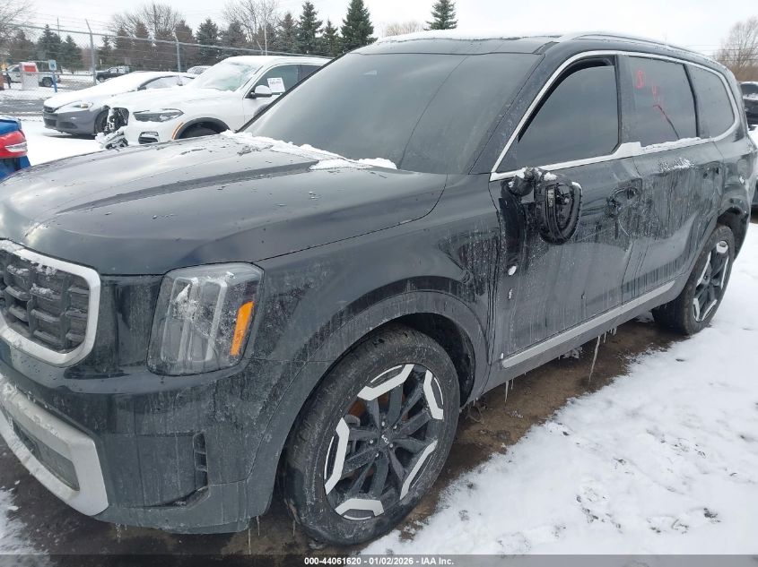 2025 Kia Telluride - 5XYP64GC4SG629925